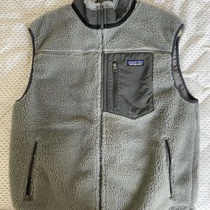 Patagonia fleece vest. worn a few times, like new